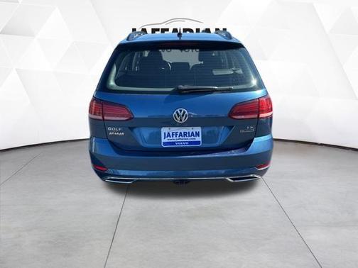 2018 Volkswagen Golf SportWagen TSI S