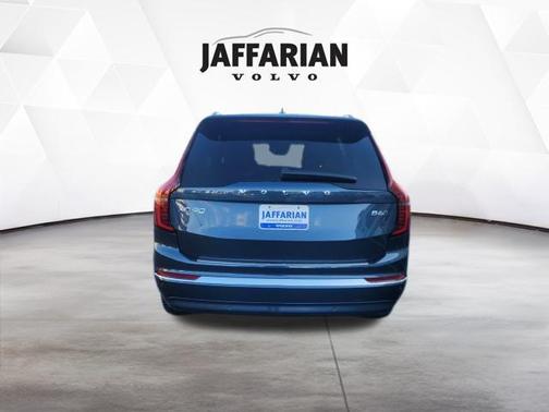 Denim Blue Metallic 2026 Volvo XC90 B6 Plus 7-Seater