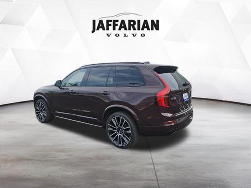 Red Metallic 2026 Volvo XC90 B6 Ultra