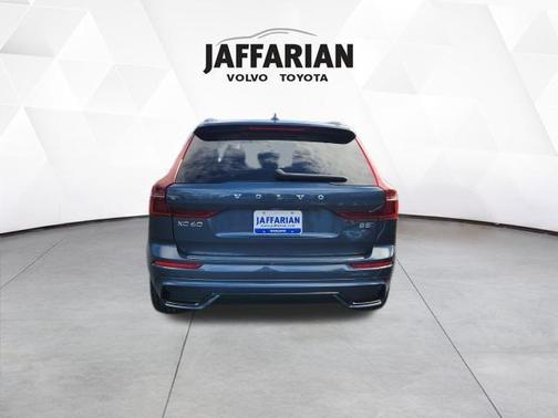 2026 Volvo XC60 B5 Ultra