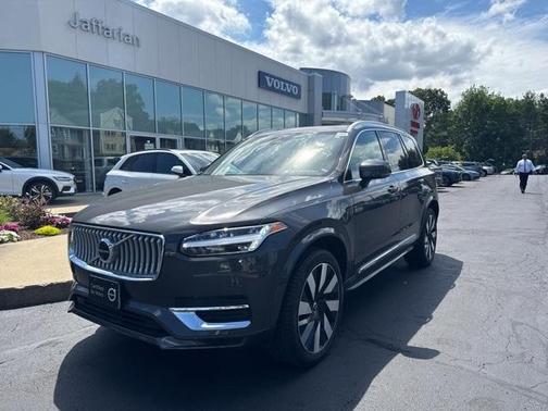 2024 Volvo XC90 Recharge Plug-In Hybrid T8 Ultimate Bright Theme 7-Seater