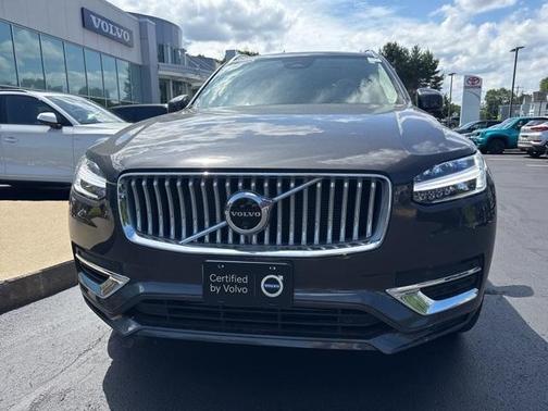 2024 Volvo XC90 Recharge Plug-In Hybrid T8 Ultimate Bright Theme 7-Seater