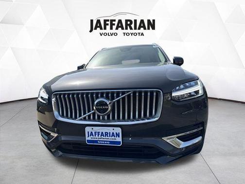 2024 Volvo XC90 Recharge Plug-In Hybrid T8 Ultimate Bright Theme 7-Seater