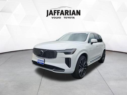 2026 Volvo XC90 B6 Plus 7-Seater