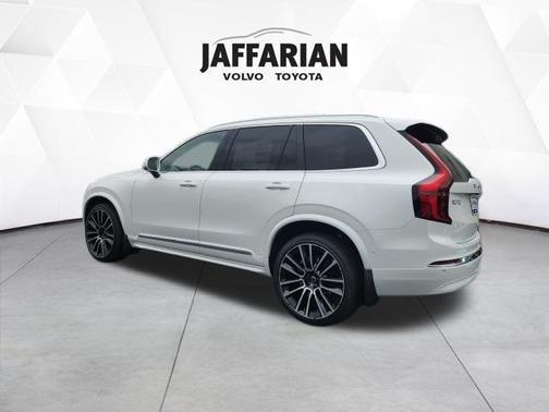 2026 Volvo XC90 B6 Plus 7-Seater