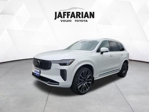 2026 Volvo XC90 B6 Plus 7-Seater