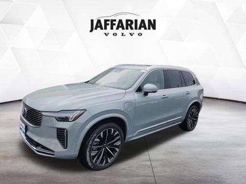 2026 Volvo XC90 Plug-In Hybrid T8 Plus 7-Seater