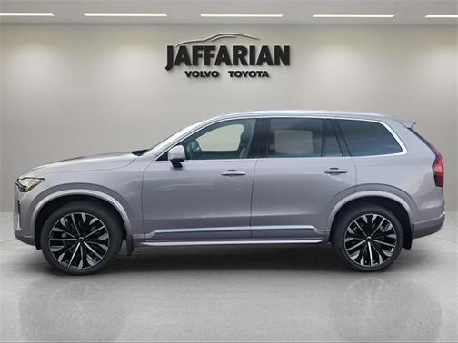 2026 Volvo XC90 B5 Core