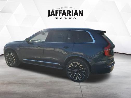 Denim Blue Metallic 2026 Volvo XC90 B6 Ultra