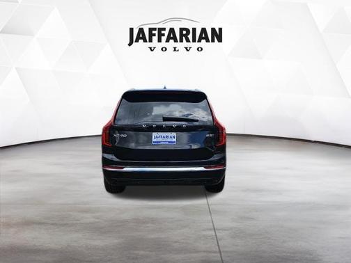 Onyx Black Metallic 2026 Volvo XC90 Core, B5 AWD Gas (mild hybrid), Gasoline, Bright, 7 Seats