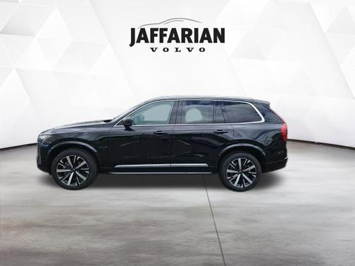 Onyx Black Metallic 2026 Volvo XC90 Core, B5 AWD Gas (mild hybrid), Gasoline, Bright, 7 Seats