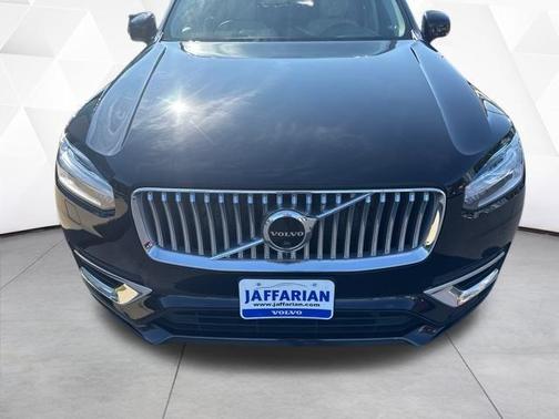 2023 Volvo XC90 B6 Plus 7-Seater