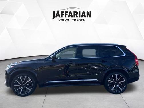 2023 Volvo XC90 B6 Plus 7-Seater
