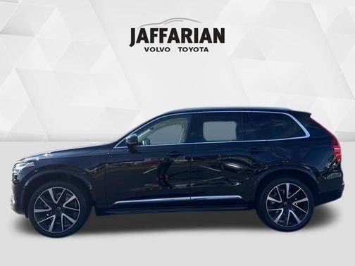 2023 Volvo XC90 B6 Plus 7-Seater