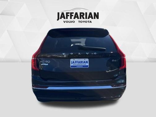2023 Volvo XC90 B6 Plus 7-Seater