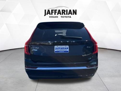 2023 Volvo XC90 B6 Plus 7-Seater