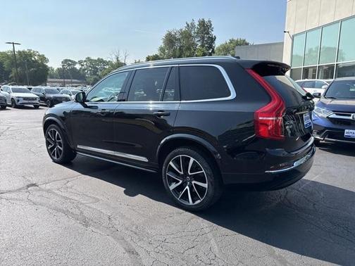 2023 Volvo XC90 B6 Plus 7-Seater
