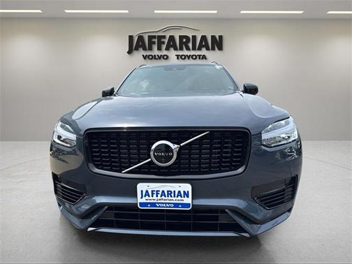2022 Volvo XC90 Recharge Plug-In Hybrid T8 R-Design Extended Range 7P