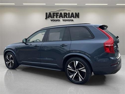 2022 Volvo XC90 Recharge Plug-In Hybrid T8 R-Design Extended Range 7P