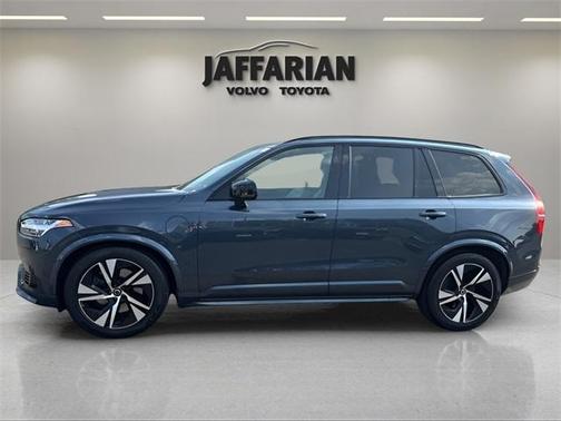 2022 Volvo XC90 Recharge Plug-In Hybrid T8 R-Design Extended Range 7P