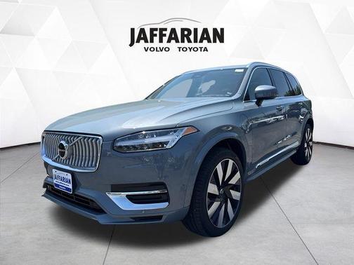 2023 Volvo XC90 Recharge Plug-In Hybrid T8 Ultimate 6-Seater
