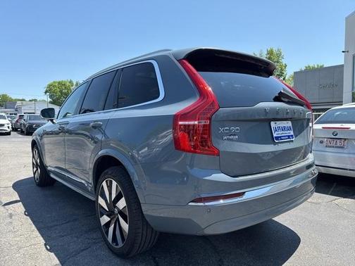 2023 Volvo XC90 Recharge Plug-In Hybrid T8 Ultimate 6-Seater