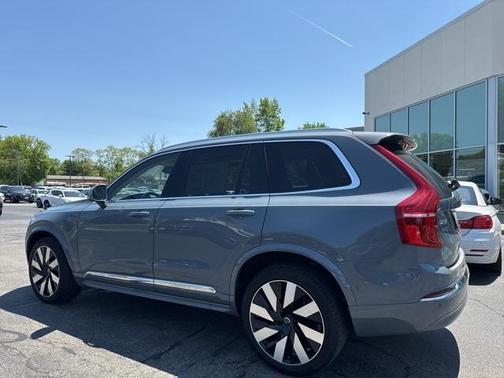 2023 Volvo XC90 Recharge Plug-In Hybrid T8 Ultimate 6-Seater