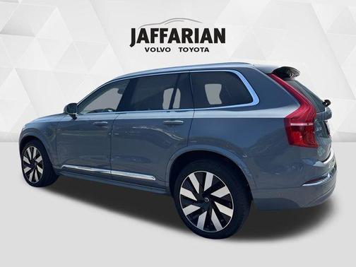 2023 Volvo XC90 Recharge Plug-In Hybrid T8 Ultimate 6-Seater