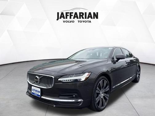 2022 Volvo S90 B6 Inscription