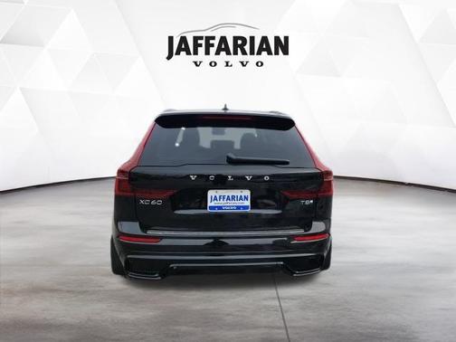 2026 Volvo XC60 Plug-In Hybrid T8 Plus