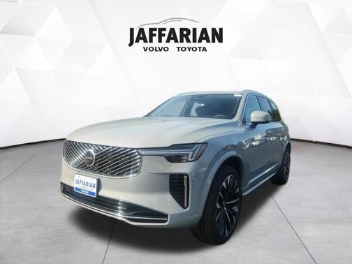 2026 Volvo XC90 B6 Plus 7-Seater