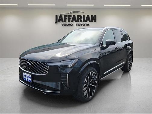 2025 Volvo XC90 Plug-In Hybrid T8 Plus 7-Seater