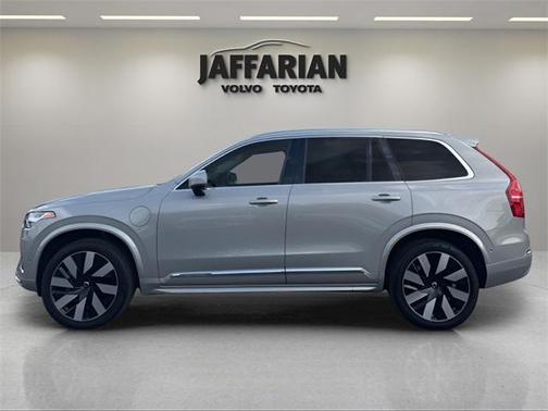 2024 Volvo XC90 Recharge Plug-In Hybrid T8 Ultimate 6-Seater
