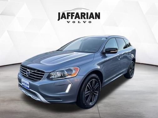 2017 Volvo XC60 T5 Dynamic