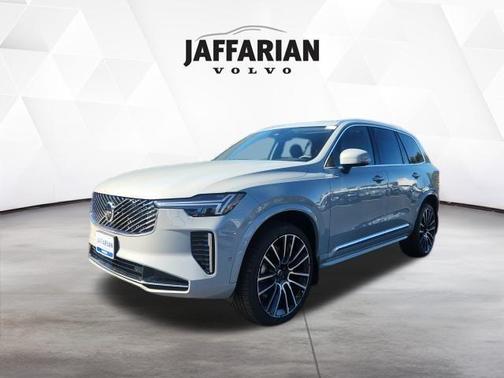 2026 Volvo XC90 B6 Plus 6-Seater