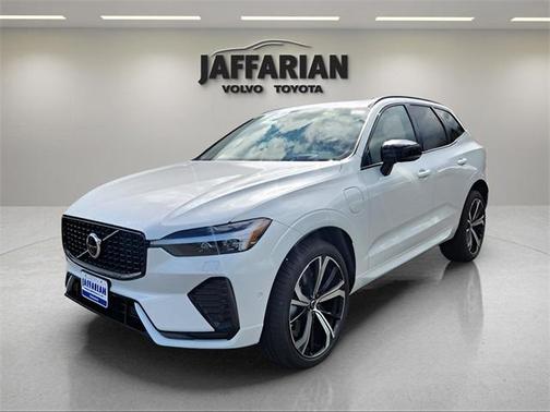 2025 Volvo XC60 Plug-In Hybrid T8 Ultra