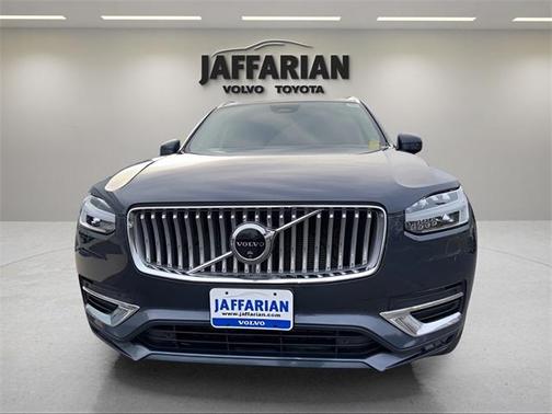 2024 Volvo XC90 B6 Plus Bright Theme 7-Seater