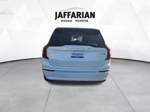 2026 Volvo XC90 B6 Ultra 7-Seater