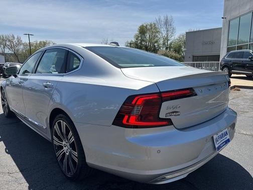 2022 Volvo S90 B6 Inscription