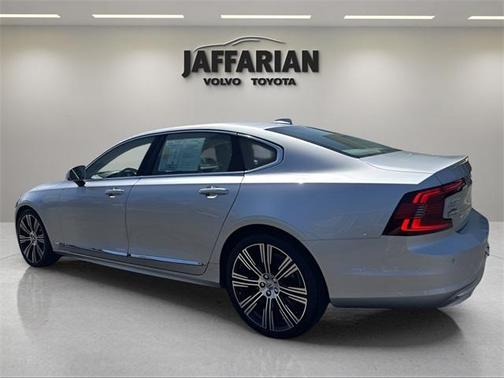 2022 Volvo S90 B6 Inscription