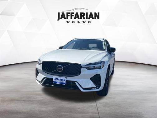 Crystal White 2026 Volvo XC60 B5 Plus