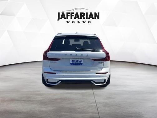 Crystal White 2026 Volvo XC60 B5 Plus