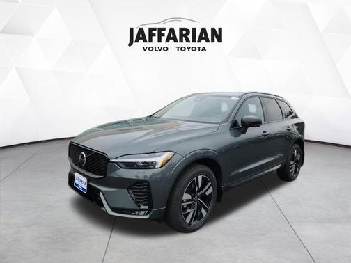 2026 Volvo XC60 B5 Core