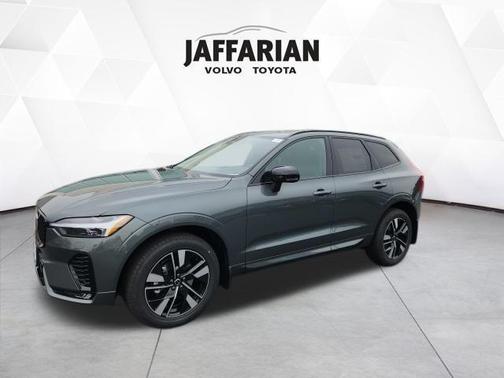 2026 Volvo XC60 B5 Core