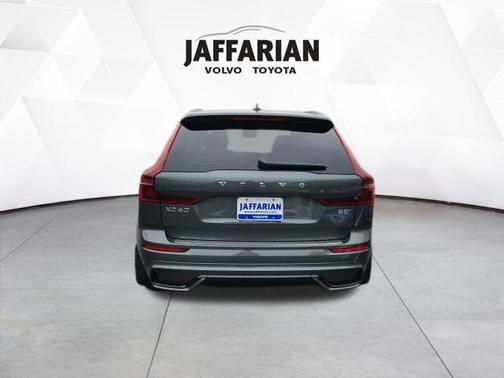 2026 Volvo XC60 B5 Core