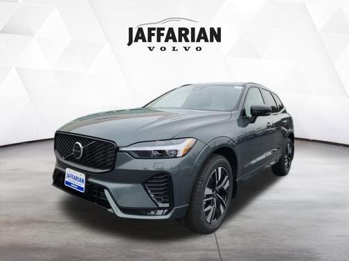 2026 Volvo XC60 B5 Core