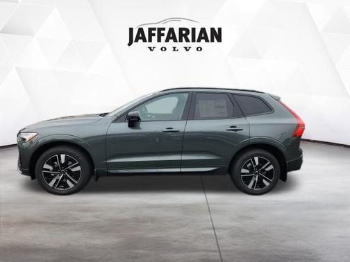 2026 Volvo XC60 B5 Core