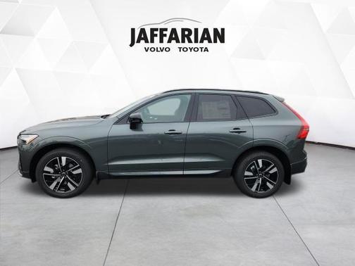 2026 Volvo XC60 B5 Core
