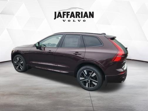 Mulberry 2026 Volvo XC60 B5 Plus