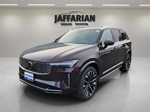 2025 Volvo XC90 Plug-In Hybrid T8 Ultra 6-Seater